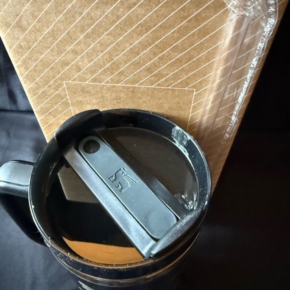 New Stanley 40oz Laser Engraved Black and Gold Mickey Tumbler with Straw - Picture 7 of 8